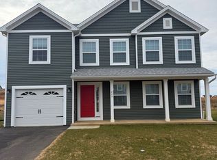 243 Woodridge Dr, Shippensburg, PA 17257