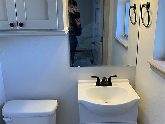 4th image of 108 W Ash Dr