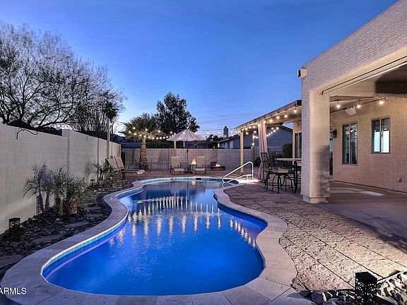 3rd image of 16415 E MONTROSE Drive