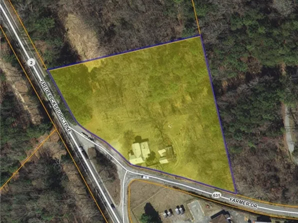 13922 Farmer Dr #2, Woodford, VA 22580