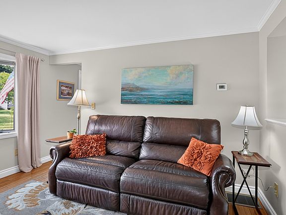 5th image of 5 Carruth Dr