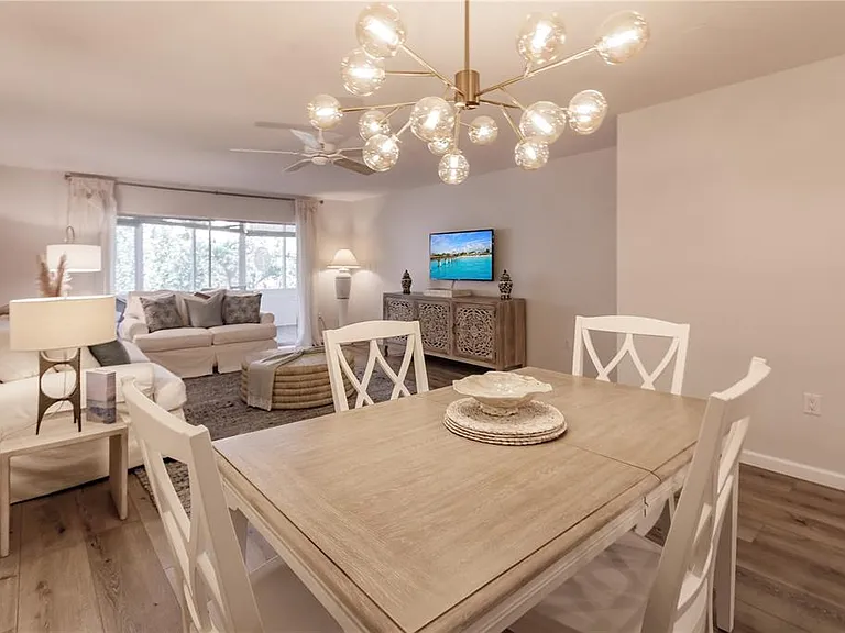 1200 E Peppertree Ln #303 — Photo 3