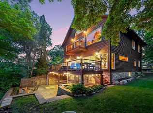 6256 Red Oak Rd, Mound, MN 55364