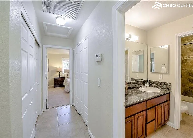 3911 Hills Ct — Photo 19