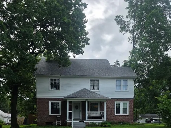 633 S Cedar St, Ottawa, KS 66067