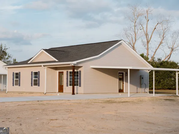 50 Walton Way, Hazlehurst, GA 31539