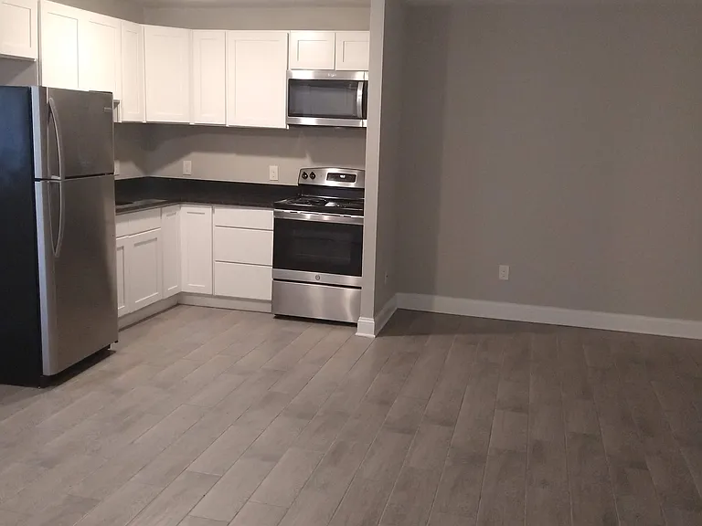 143 Sheffield Ave #O4-A — Photo 1