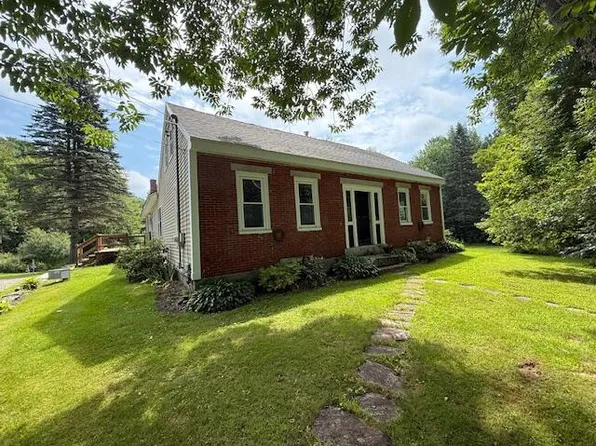 170 Hathaway Road, Winthrop, ME 04364