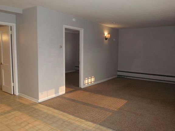 3rd image of 1402 Sherwood St APT 7