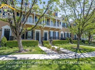 24024 Bridgeport Ln Unit 27, Santa Clarita, CA 91355
