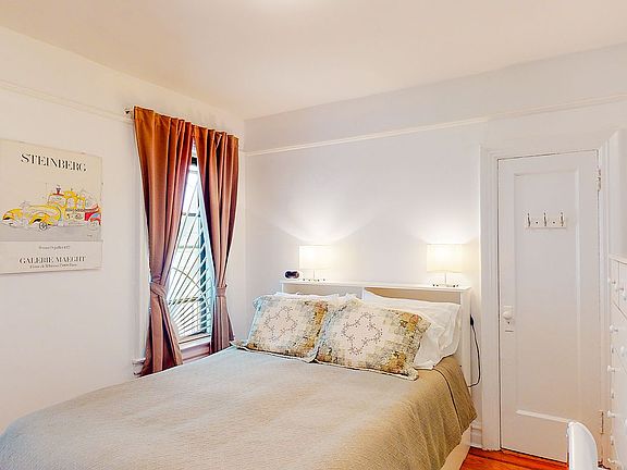 4th image of 77 Eastern Pkwy APT 2E