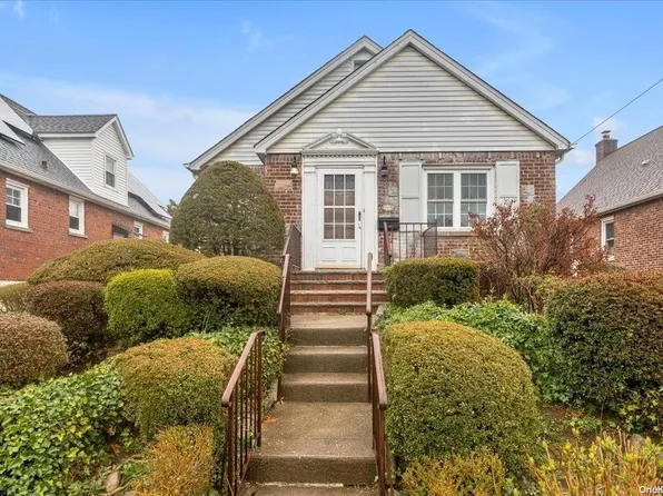 170-39 Pidgeon Meadow Road, Fresh Meadows, NY 11365