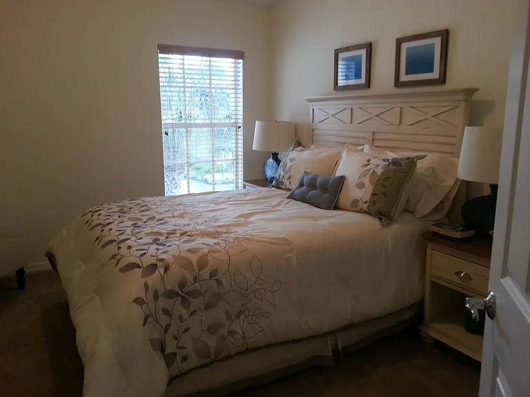 2nd bedroom with large closet