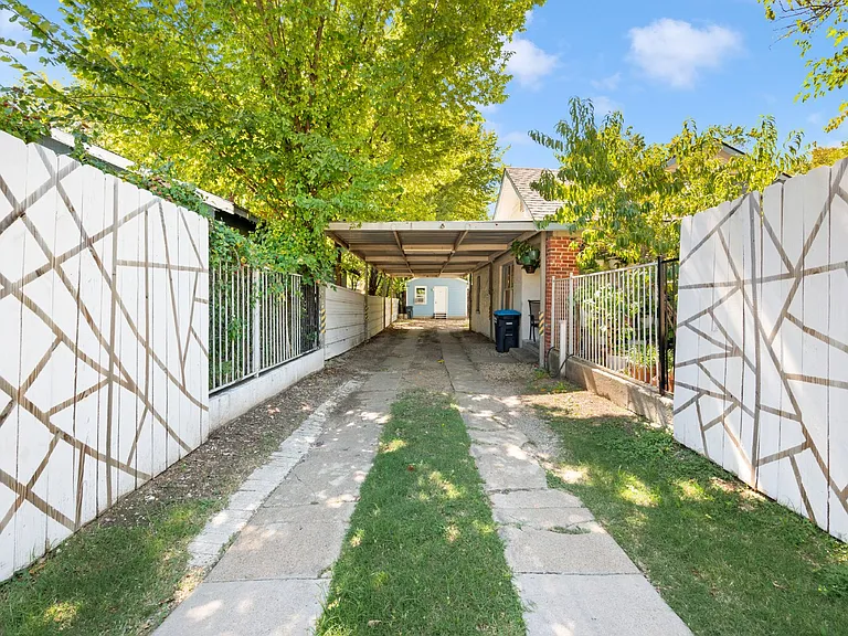 3524 Avenue M #B — Photo 14