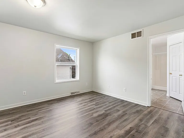 354 W Main St — Photo 10