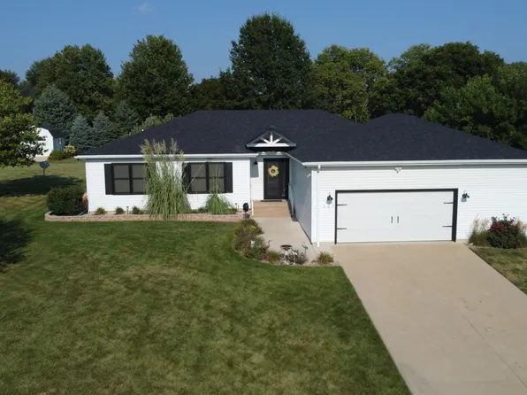 129 Wright Dr, Utica, IL 61373