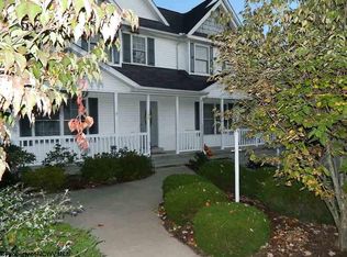 102 Five Forks Dr, Morgantown, WV 26508