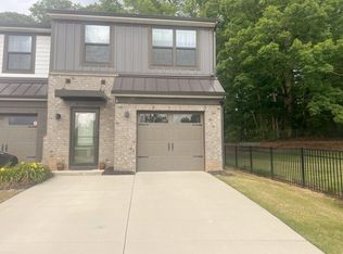 4 Connaught Ct, Mauldin, SC 29662