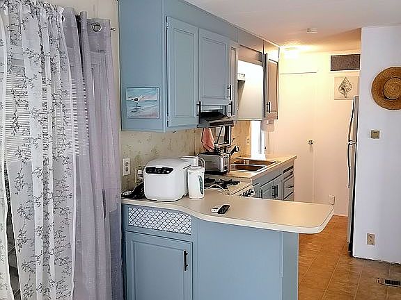4th image of 9412 New York Ave #199
