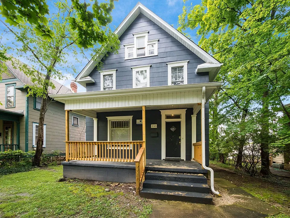 233 E Northwood Ave