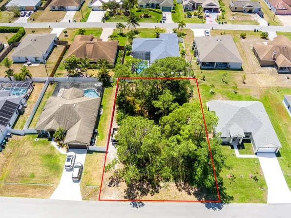 1750 SW Penrose Avenue, Port St Lucie, FL 34953
