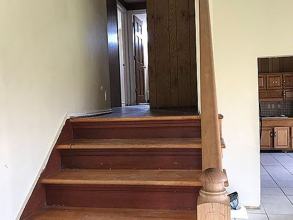 3rd image of 5649 Salem Bend Dr
