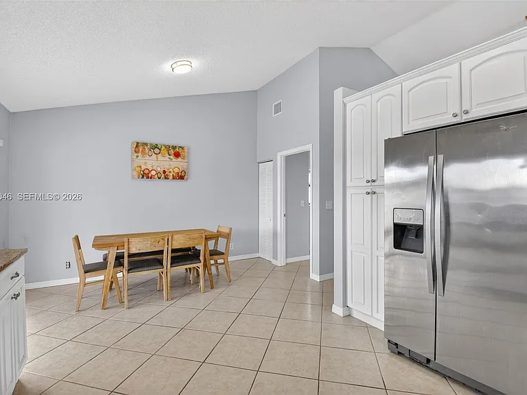 6043 Sunberry Cir — Photo 8
