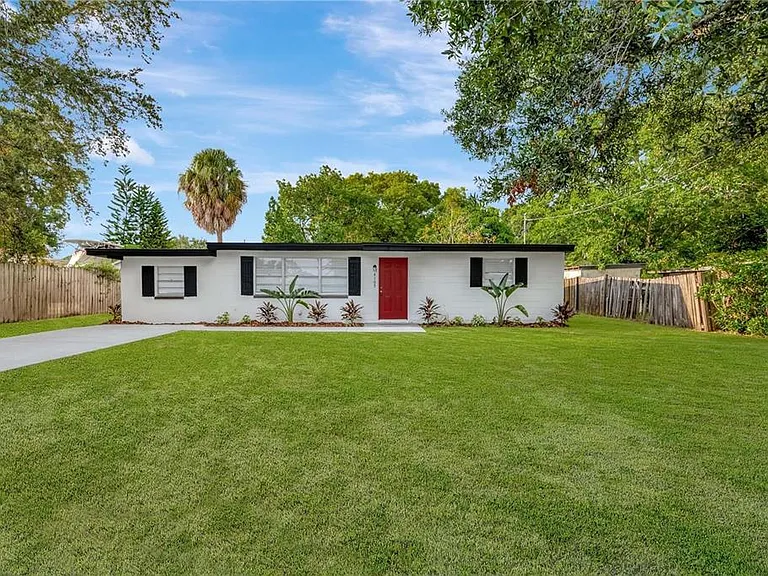 4105 W Mango Ave — Photo 1