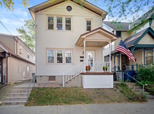 1765 N Astor St, Milwaukee, WI 53202