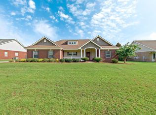 102 Clancy Ct, Dothan, AL 36301