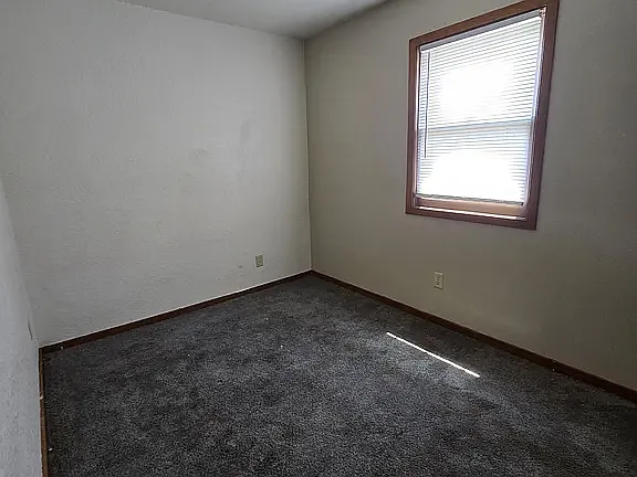 3 bed, 1010 sqft, $1,500 — Photo 4
