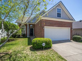 152 White Oak Trce, Lexington, KY 40511