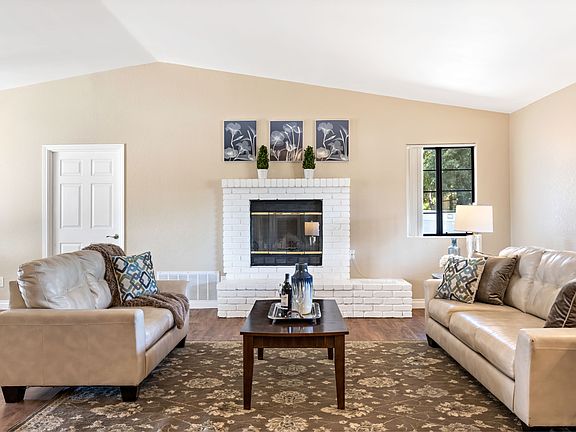 3rd image of 1839 Ramsey Ln