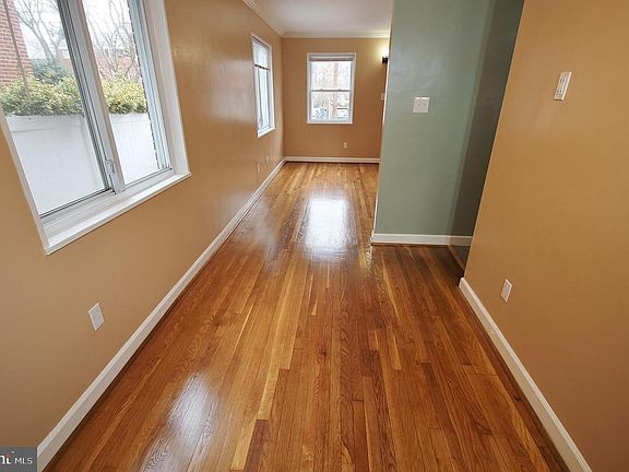 5th image of 101 S Hudson St