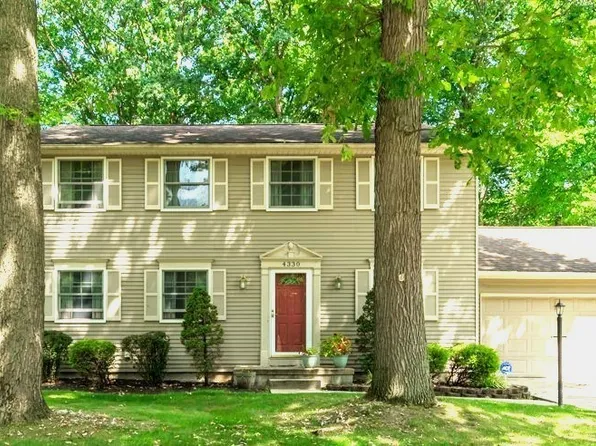 4330 Leewood Dr, Stow, OH 44224