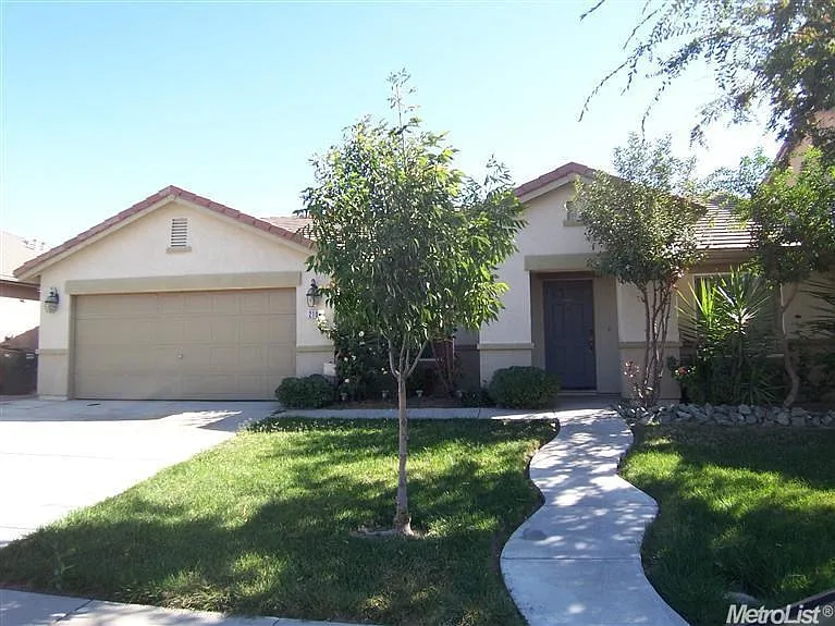 2104 Saint Peters St photo 1