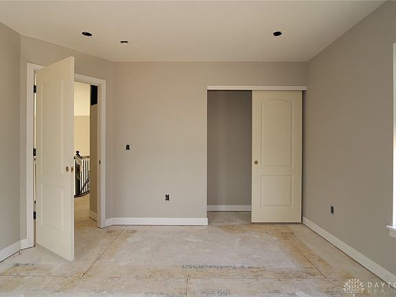 4th image of 2609 Golden Leaf Dr