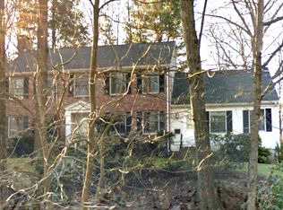 15 Lanark Rd, Wellesley, MA 02481