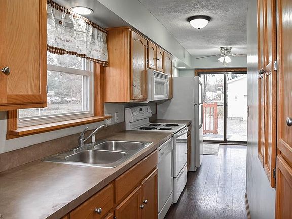 4th image of 4140 Homeland Ave NE