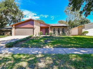 7315 El Cresta Dr, Houston, TX 77083