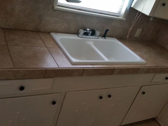 3rd image of 1434 Bel Air Dr