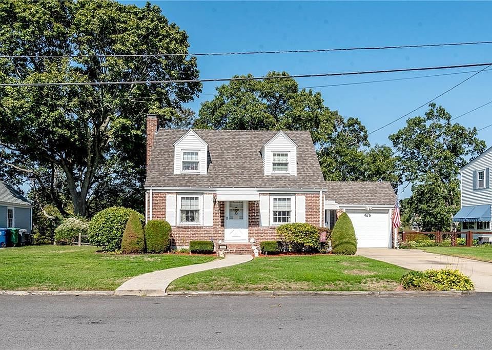 1st image of 179 Puritan Dr