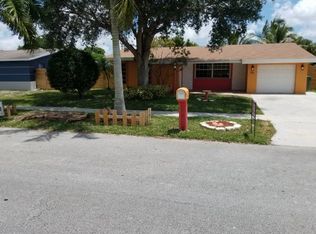 701 NW 88th Ave, Pembroke Pines, FL 33024