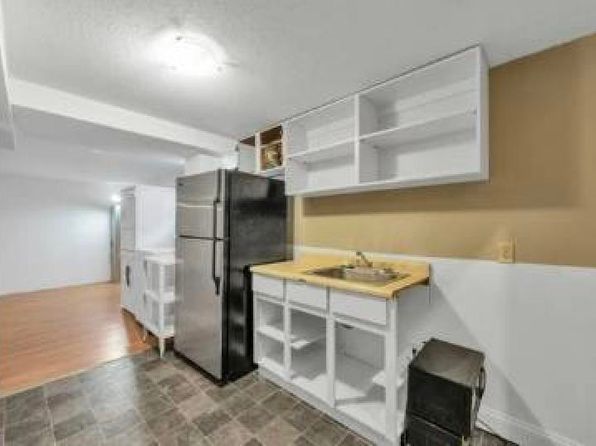 5 bedroom rental in Vancouver — photo 7