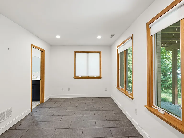 7767 Shawnee Run Rd — Photo 29