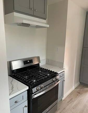 3rd image of 303 S Eucalyptus Ave #2
