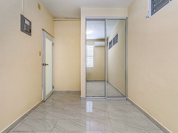 2nd image of 7 Calle Utuado