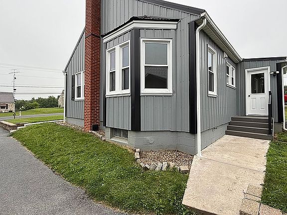 5th image of 6609 Lincoln Way W