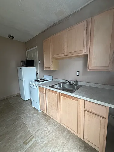 1180 NW 179th Ter Photo 1