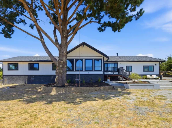 73 Aloha Ct, Petaluma, CA 94952